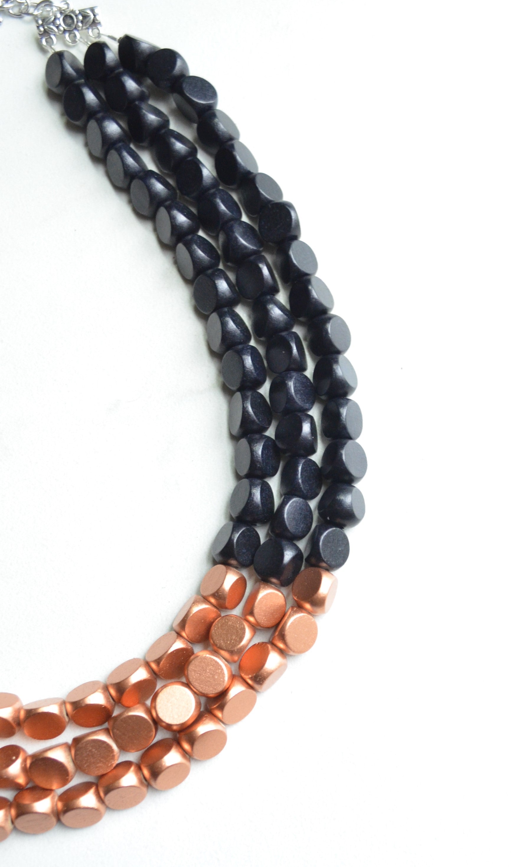 Chunky 2024 Brass Coloured Necklace With Large Black Beads CN97